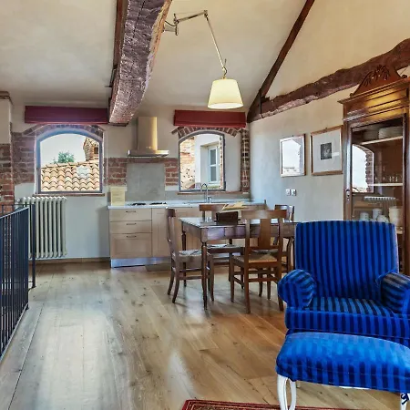 Enticing In With Garden Holiday home
